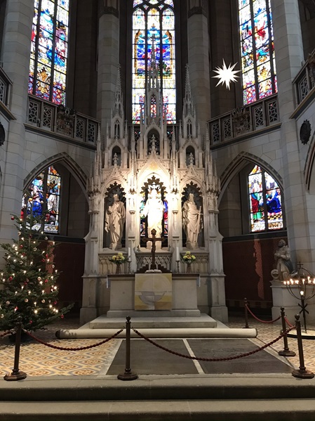 Lutherkirche - Ansicht Altar