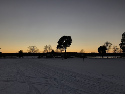 Winterliche Abendstimmung in Schweden