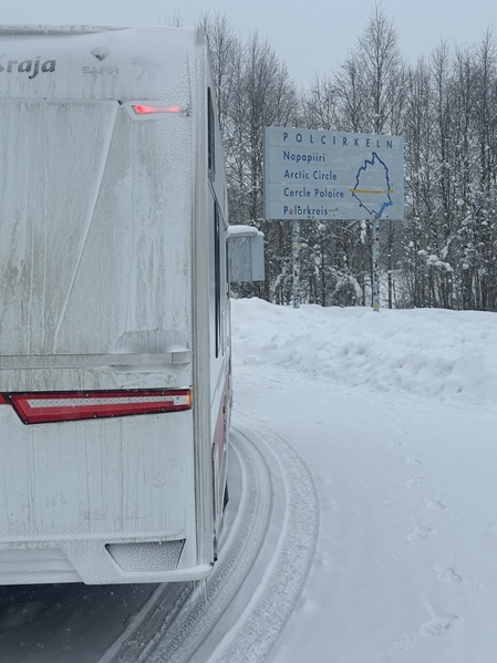 Wohnwagen am finnischen Polarkreis